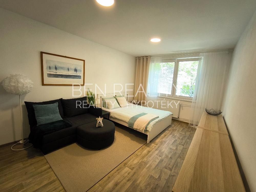 Byt 1+1 · 35 m² · Javorová  , Zlín - 3