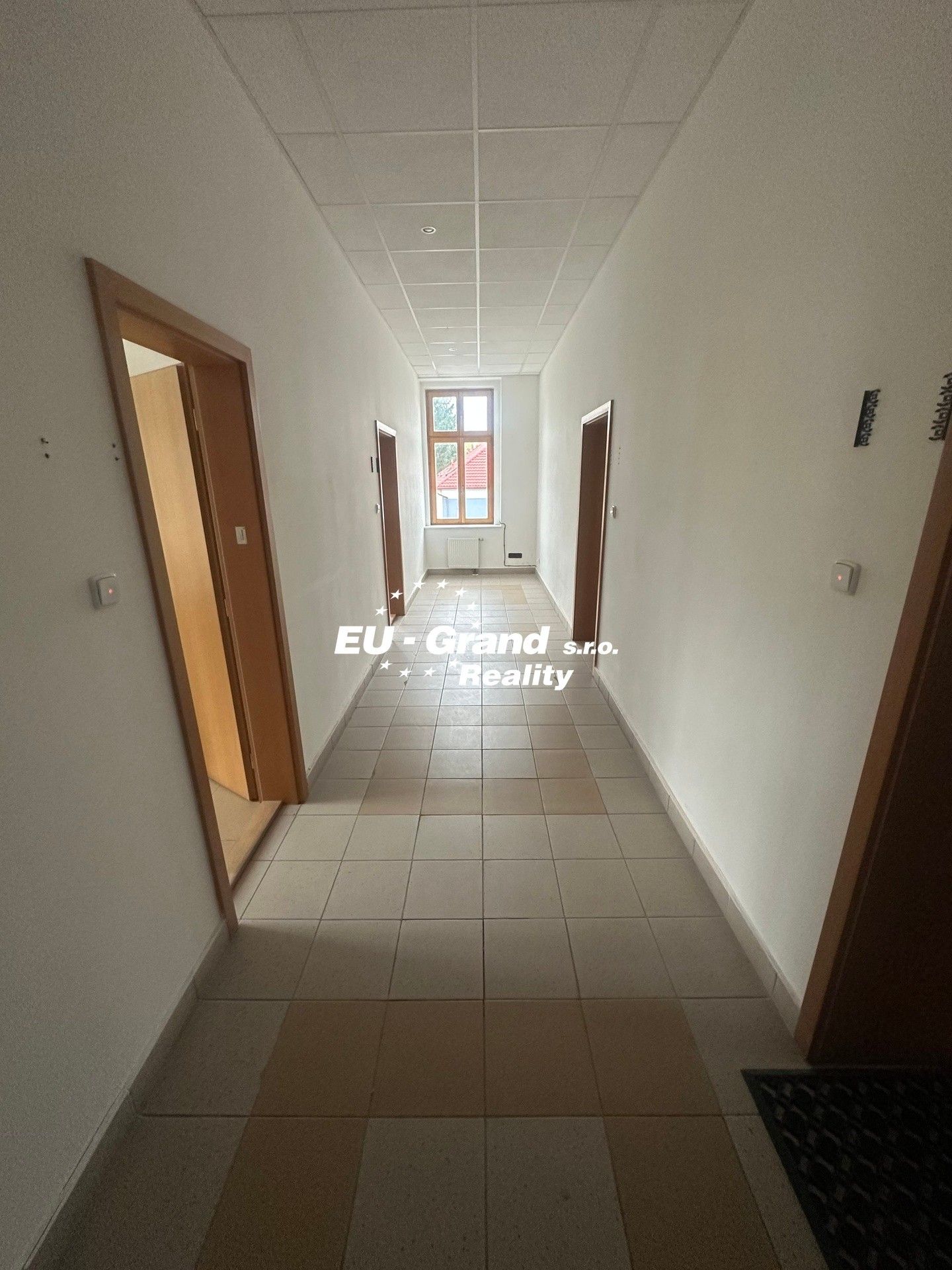 Pronájem kancelář - 5. května, Varnsdorf, 107 m²