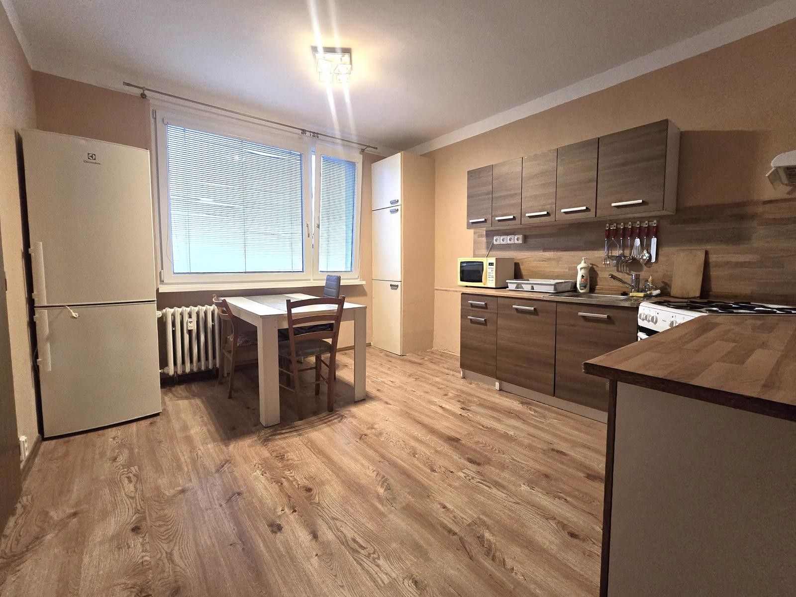 Pronájem byt 1+1 - Karla Čapka  , Krupka, 36 m²