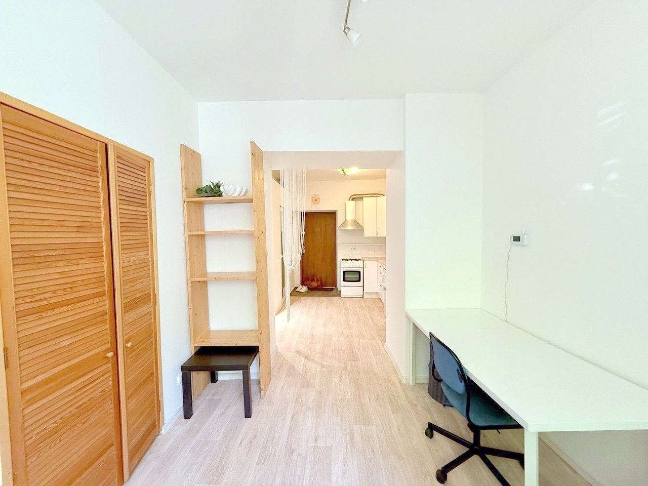 1+kk, Vratislavova, Praha, 22 m² - 1