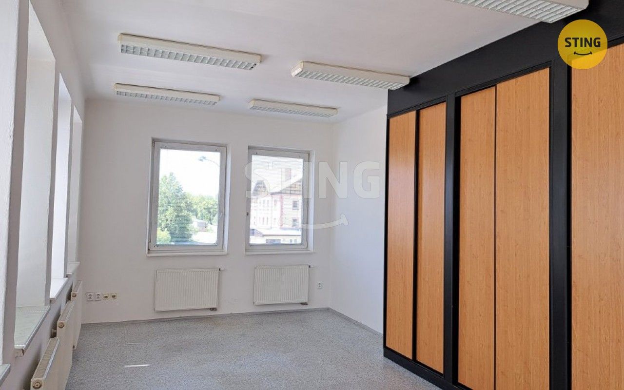 Kanceláře, U Nádraží, Jindřichův Hradec, 55 m²
