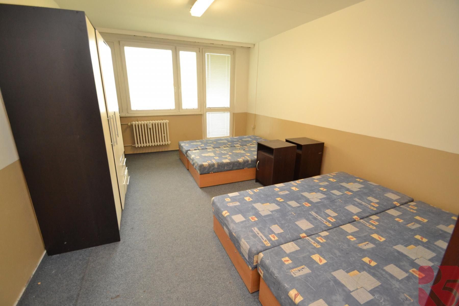 Pronájem byt 4+1 - Babákova, Praha, 89 m²