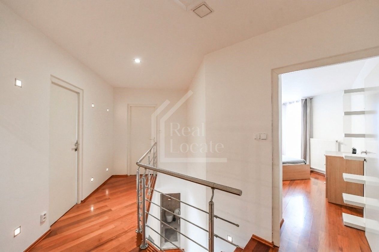 Byt 2+kk · 107 m² · Helmova, Praha Nové Město - 4