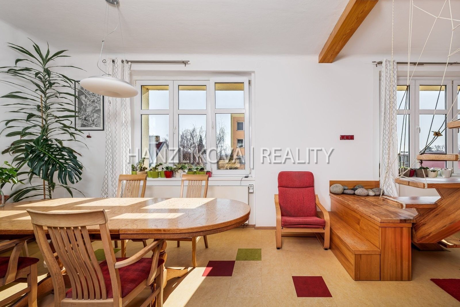 Prodej byt 4+kk - M. Vydrové 536, České Budějovice, 143 m²