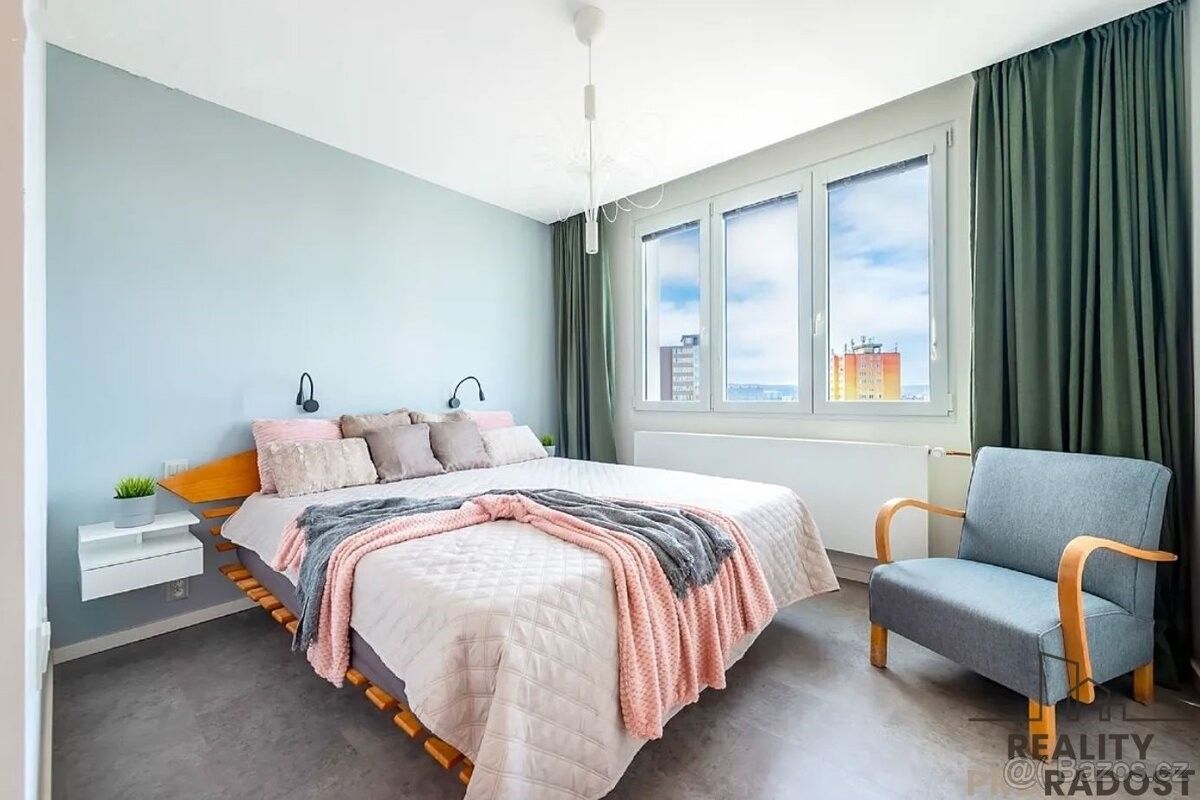 Pronájem byt - Praha, 142 00