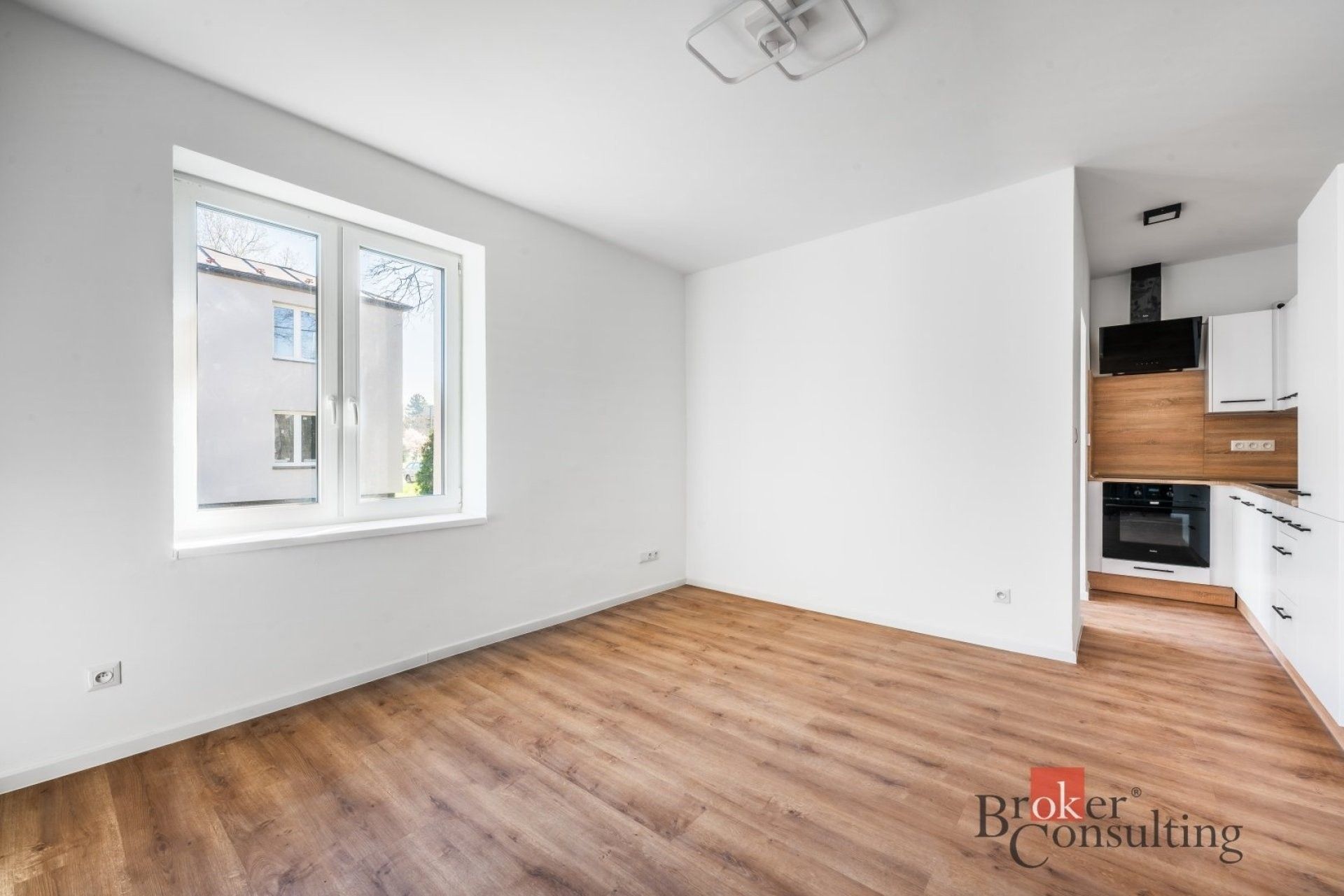 Pronájem byt 2+kk - Cottonové, Ostrava, 37 m² - 5