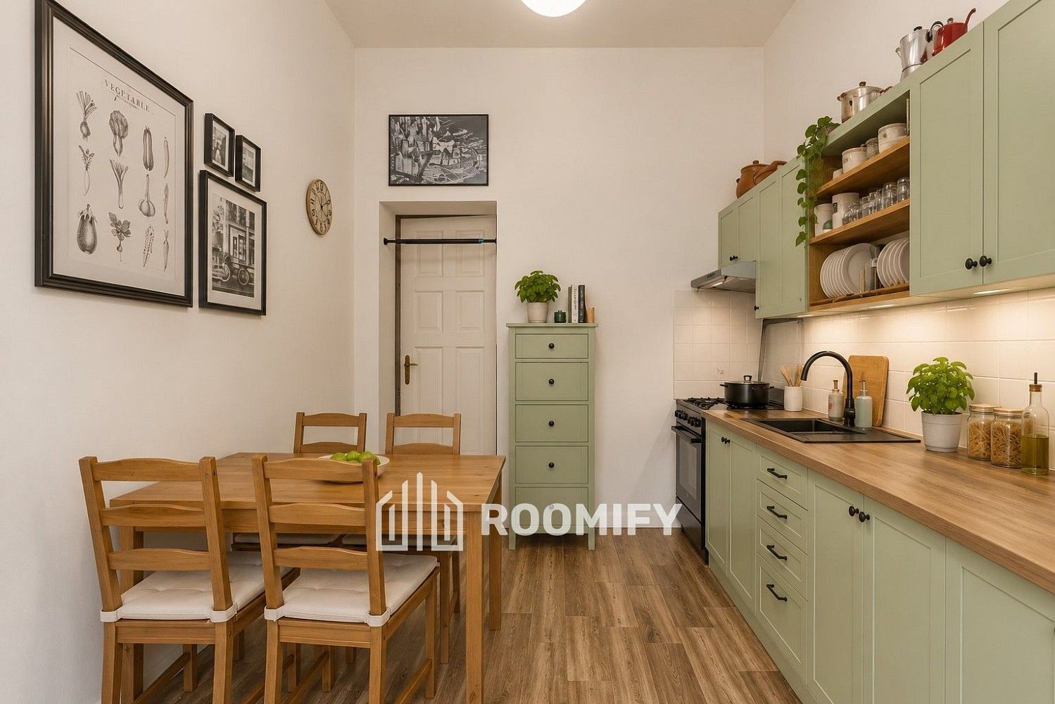 Činžovní dům · 778 m² · Teplice, Ústecký kraj - 4