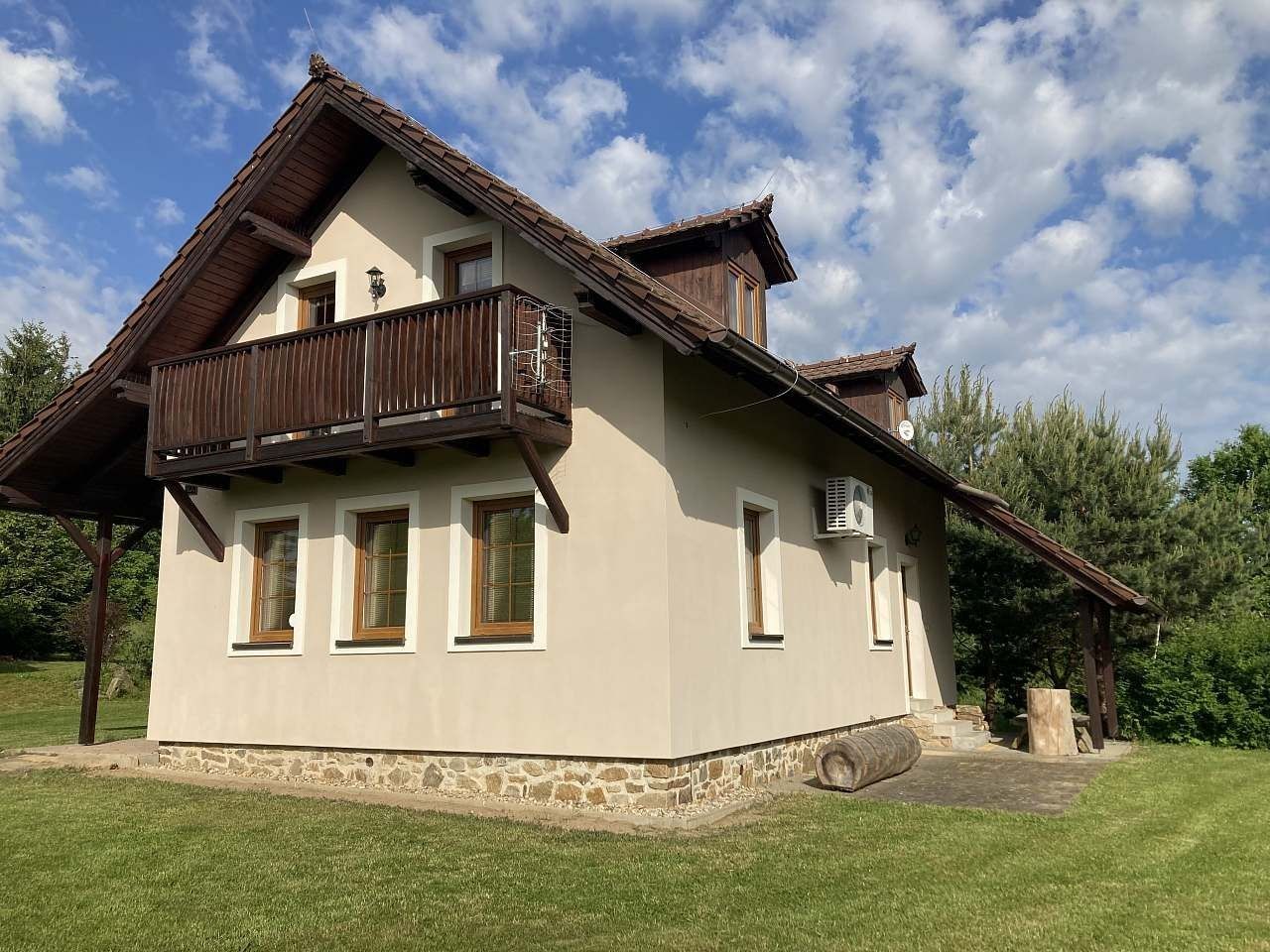 Chata · Hněvkovice - Nová Ves u Dolních Kralovic, Kraj Vysočina - 3