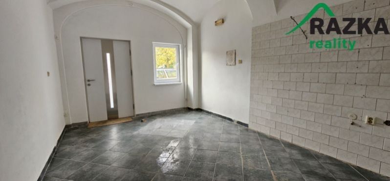 Rodinný dům · 355 m² · Chodová Planá - 3
