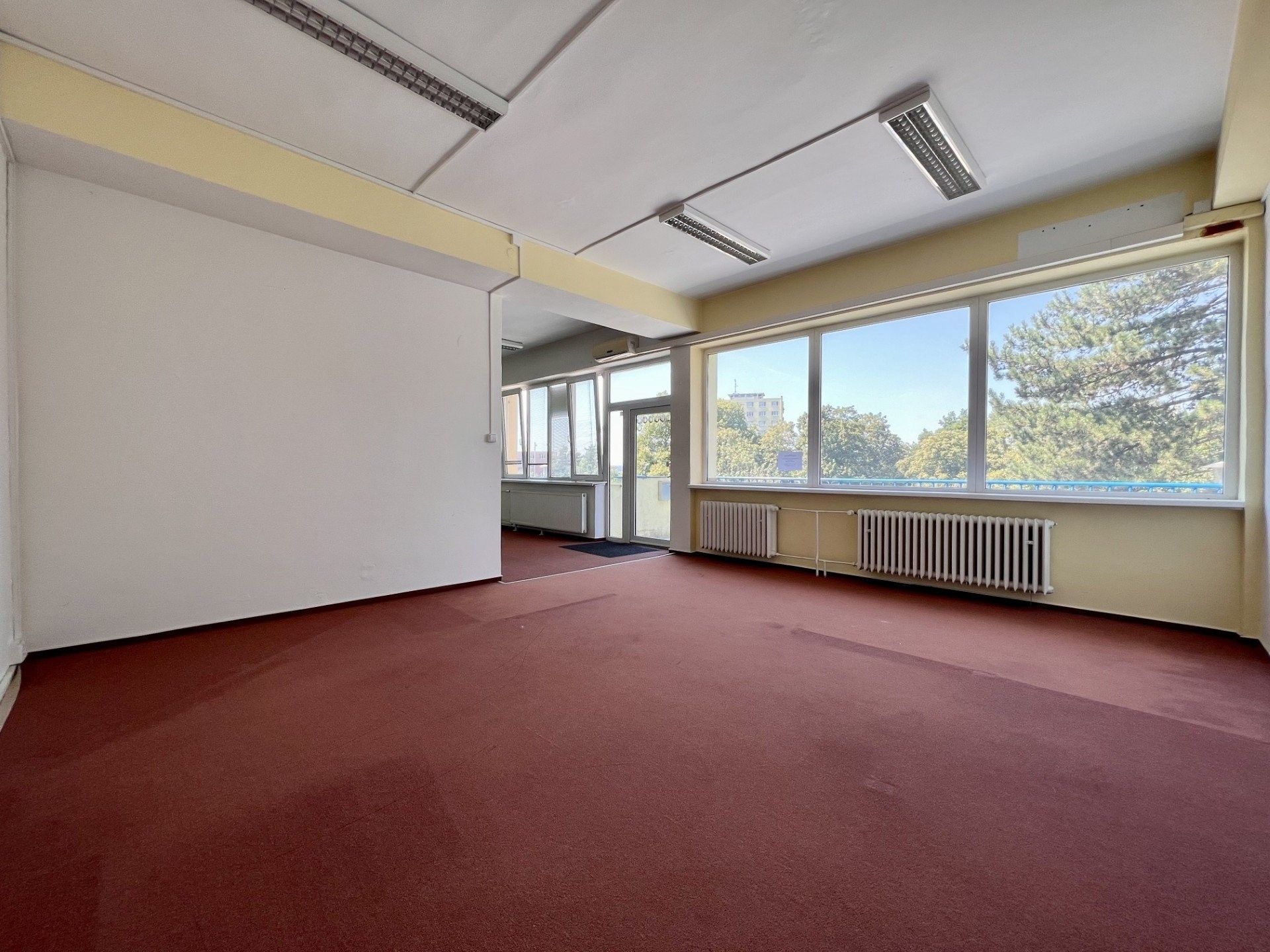 Kanceláře, Juliánovské náměstí, Brno Židenice, 250 m² - 1