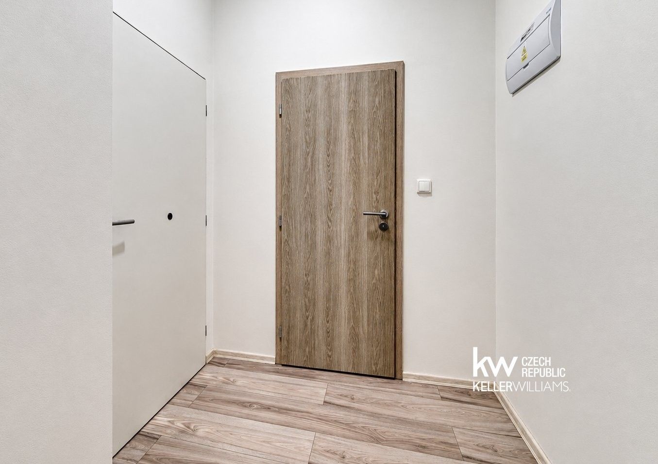 Pronájem byt 1+kk - Slepá 797, Milovice Mladá, 25 m² - 5
