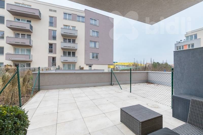 Pronájem byt 1+kk - Toufarova, Praha, 34 m²