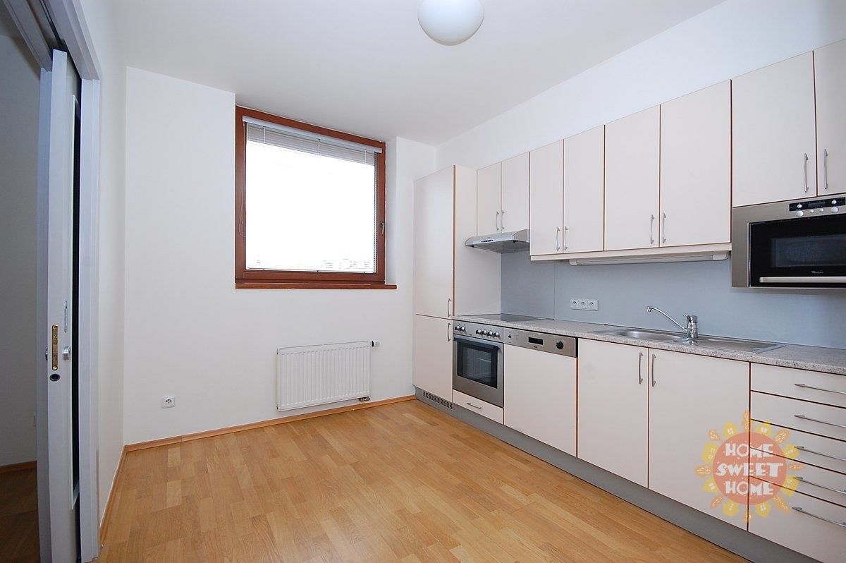 Kancelář · 147 m² · Štefánikova 18, Praha Smíchov - 3