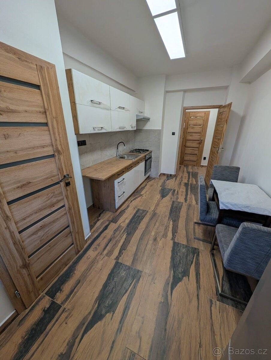 Byt · Praha, 100 00 - 4