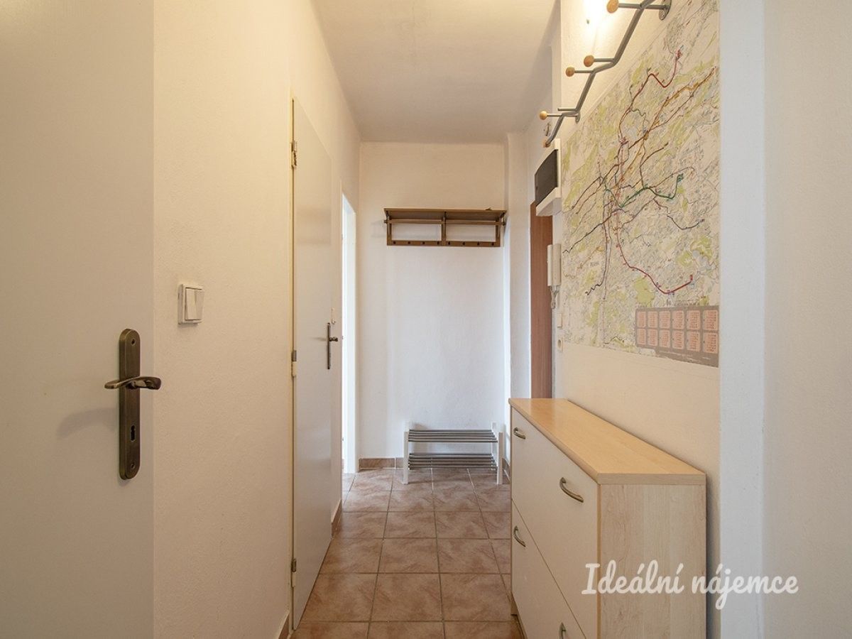 Byt 2+1 · 52 m² · Černokostelecká, Praha - 3