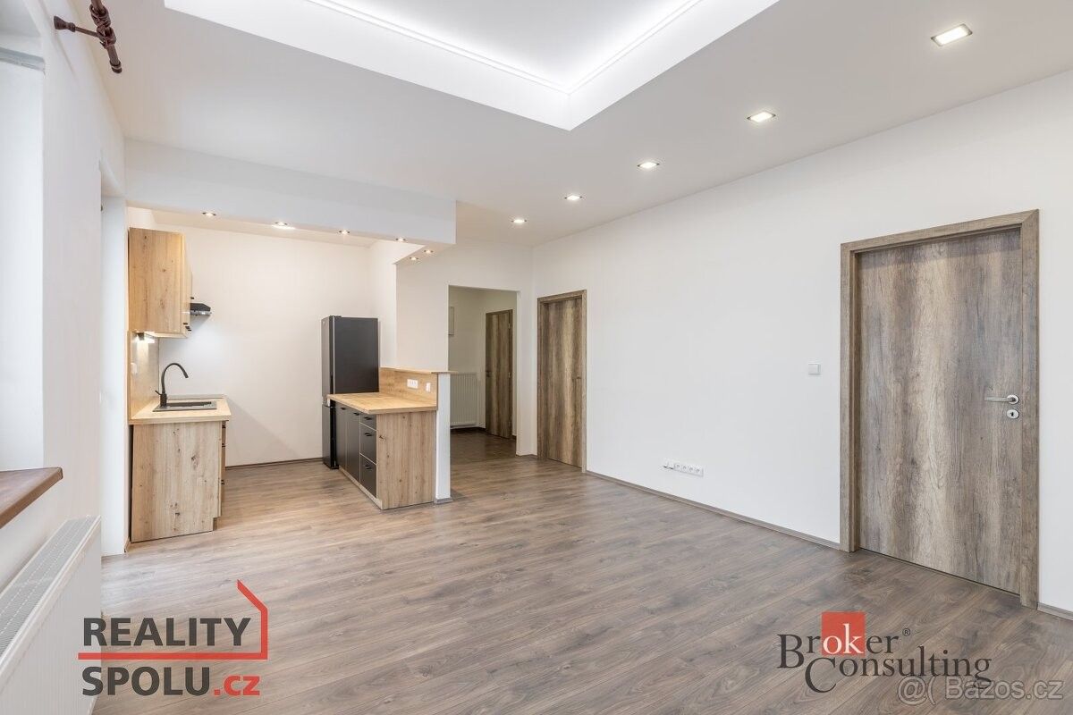 Pronájem byt - Šlapanice u Brna, 664 51