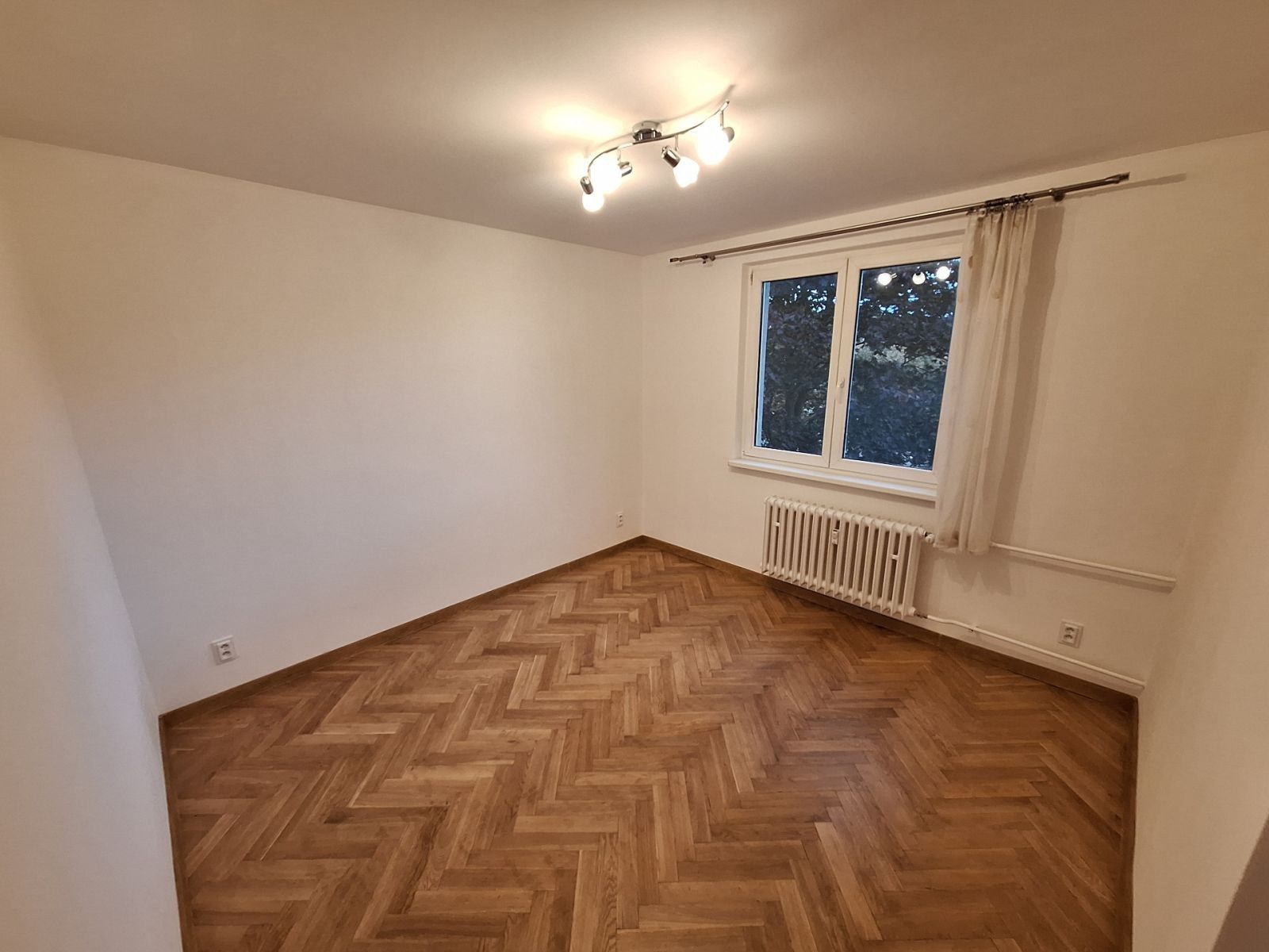 Byt 2+1 · 51 m² · Krymská, Karlovy Vary - Tuhnice, Karlovarský kraj - 3