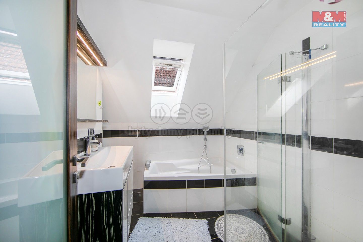 Prodej rodinný dům - Cheznovice, 269 m²