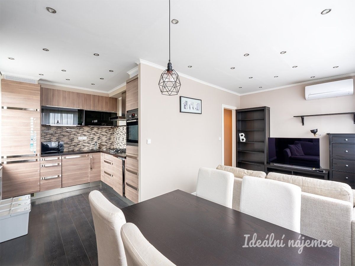 Pronájem byt 3+kk - Bernolákova, Praha, 65 m²