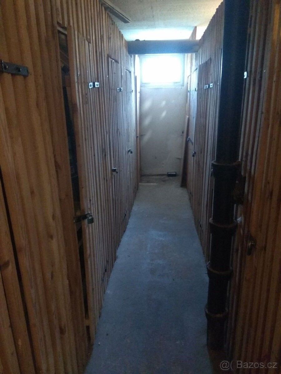 Prodej sklad - Karlovy Vary, 360 05