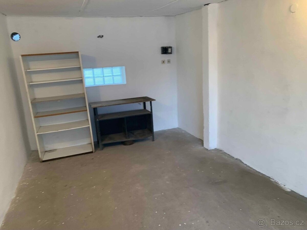 Pronájem garáž - Česká Lípa, 470 01