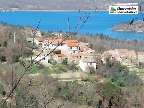 Rodinné domy, 987 66, Zahraničí