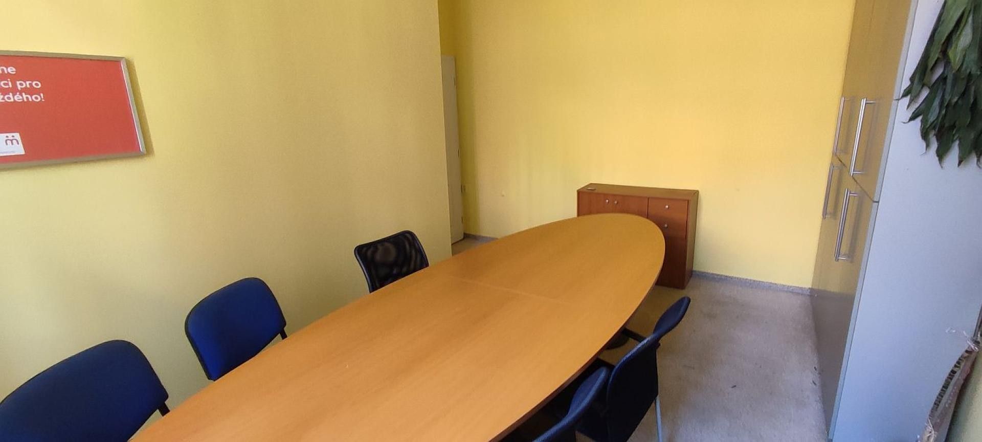 Kancelář · 16 m² · Dlouhá 447, Cheb - 3