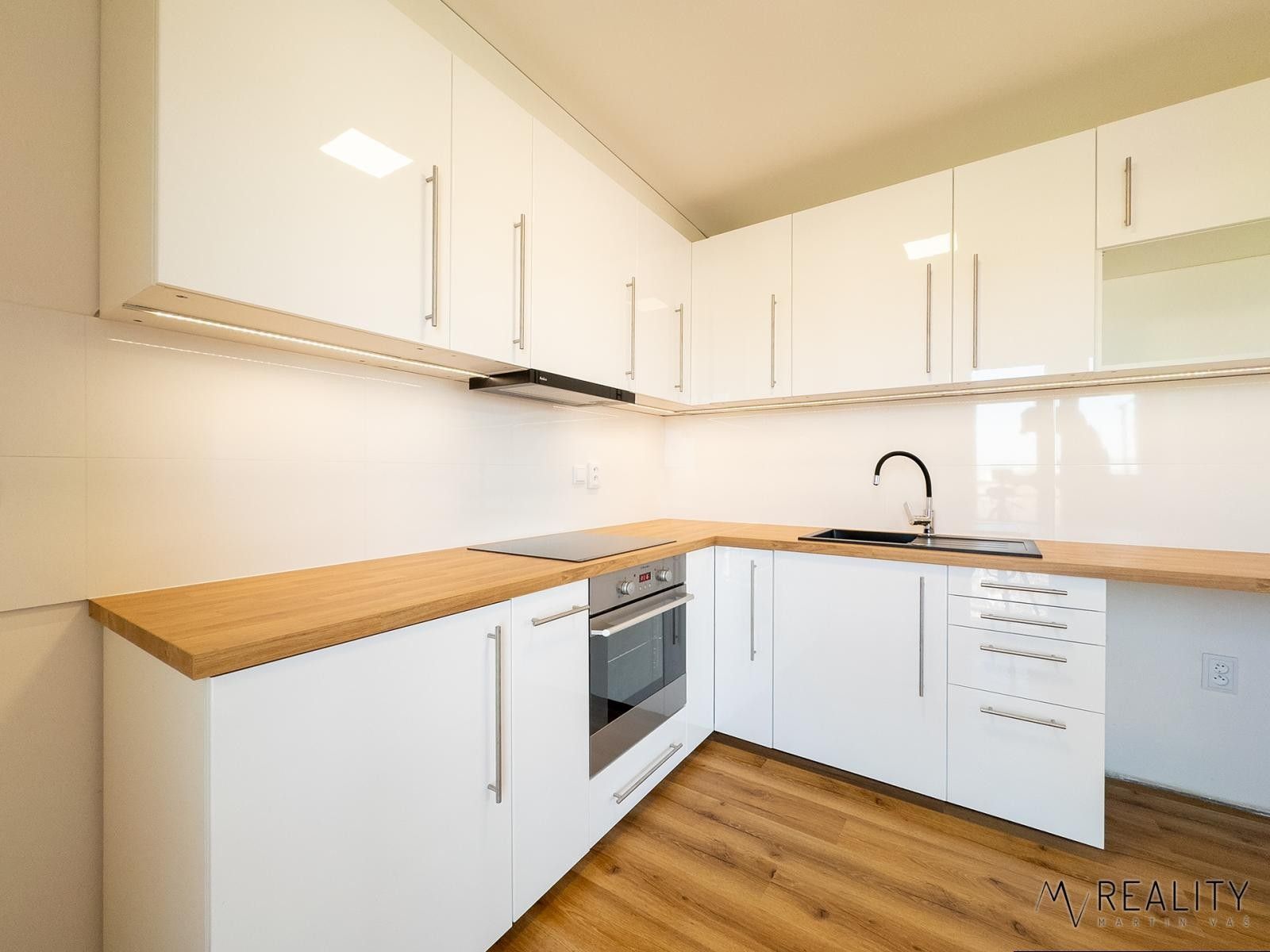 2+1, Vršovců , Ostrava, 50 m² - 2