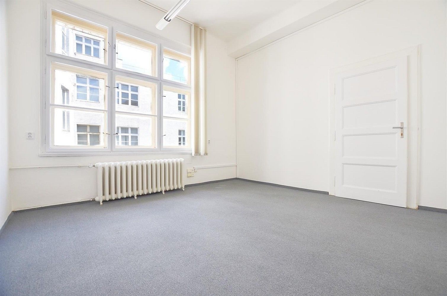 Pronájem kancelář - Praha - Nové Město, okres Praha 1, Hlavní město Praha, 12 m² - 1