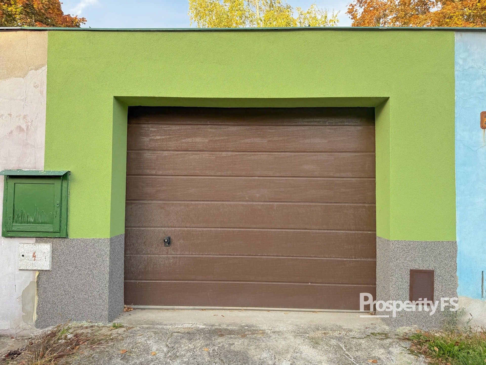 Garáže, Čsl. armády, Bílina, 25 m²