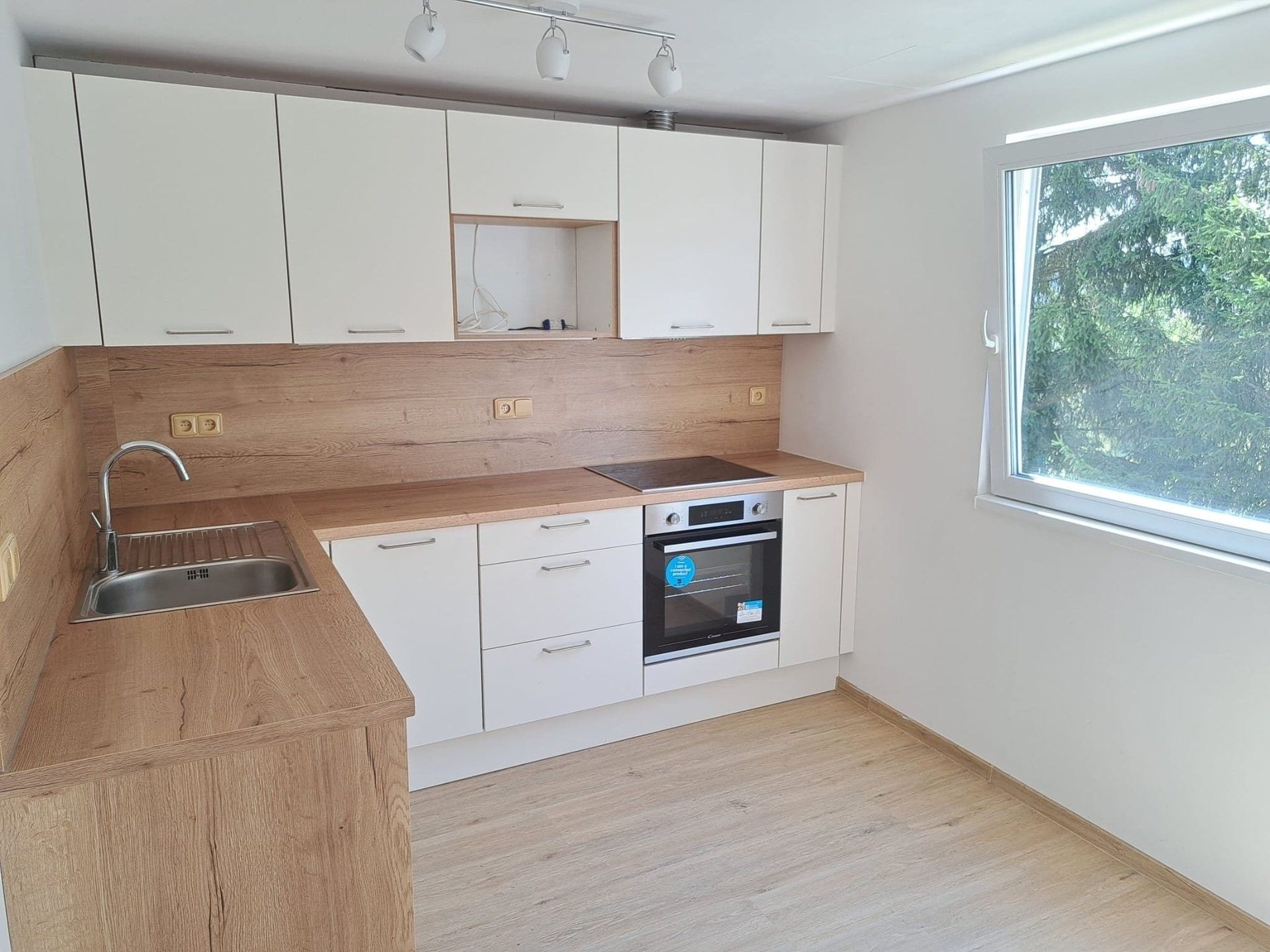 Byt 3+1, 77 m²