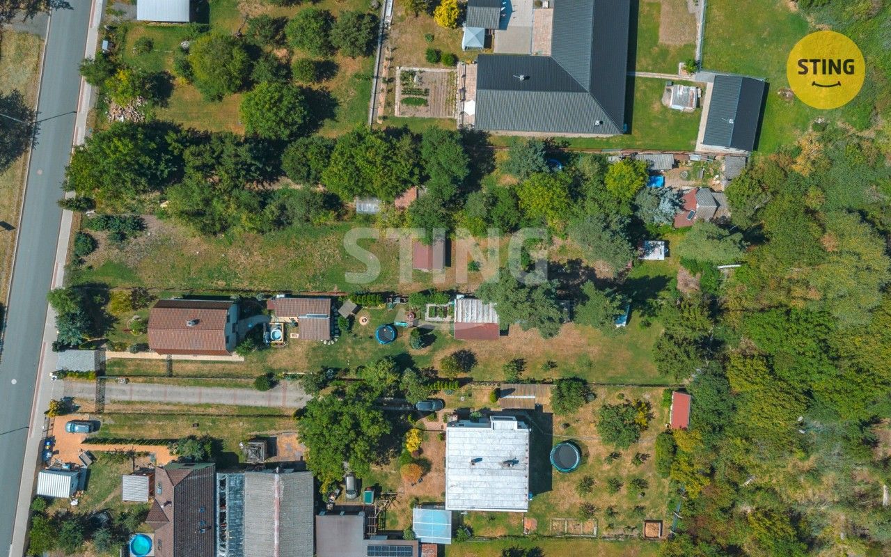 Pozemky pro bydlení, Holice, 1 252 m² - 1
