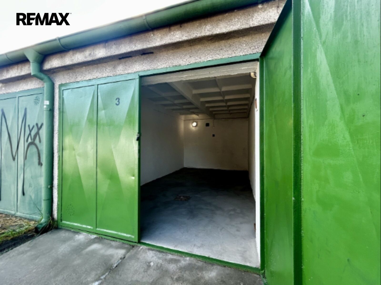 Garáž, 16 m²