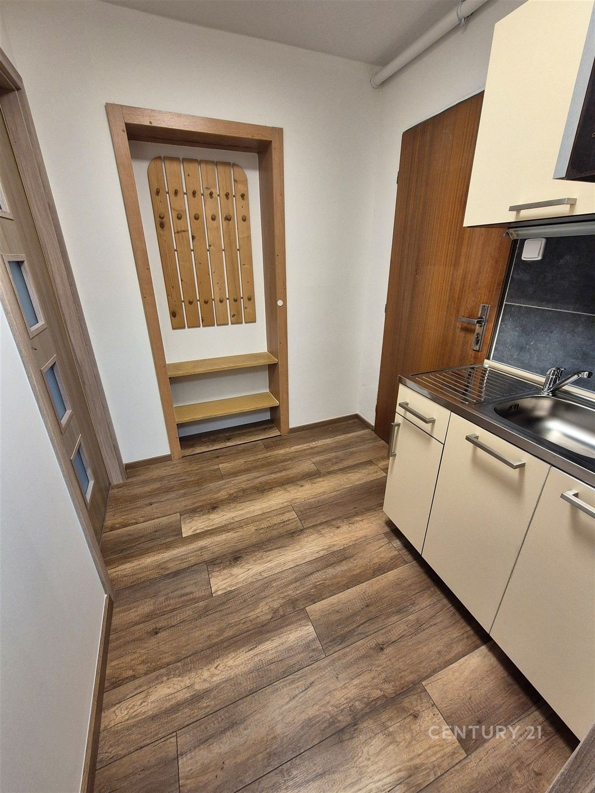 Pronájem byt 1+kk - Kotojedská 545, Kroměříž, 25 m² - 5