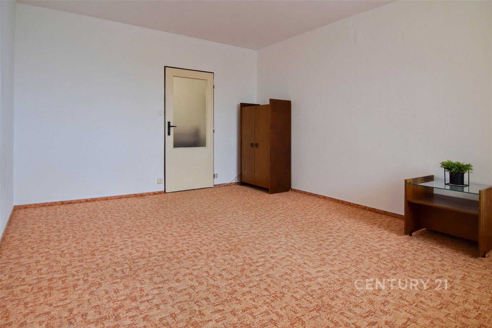 Pronájem byt 1+1 - Holubkova, Praha, 39 m²