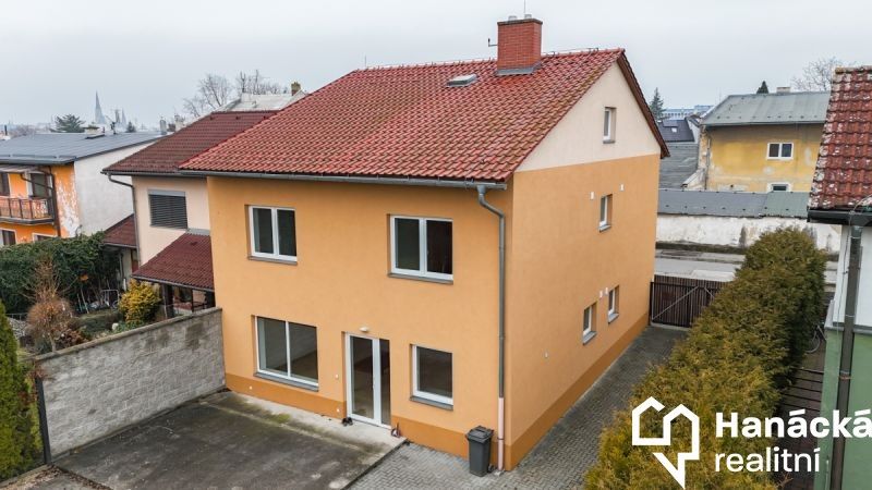 Rodinné domy, bratří Wolfů, Olomouc, 150 m²