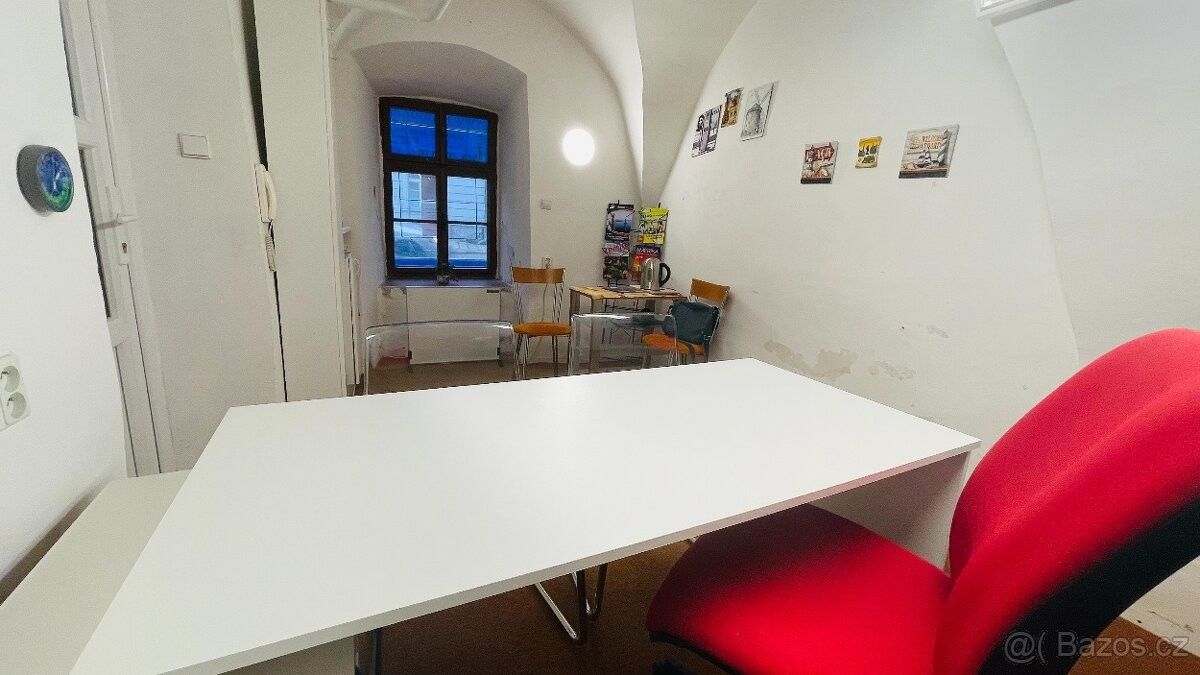 Kanceláře, Jihlava, 586 01