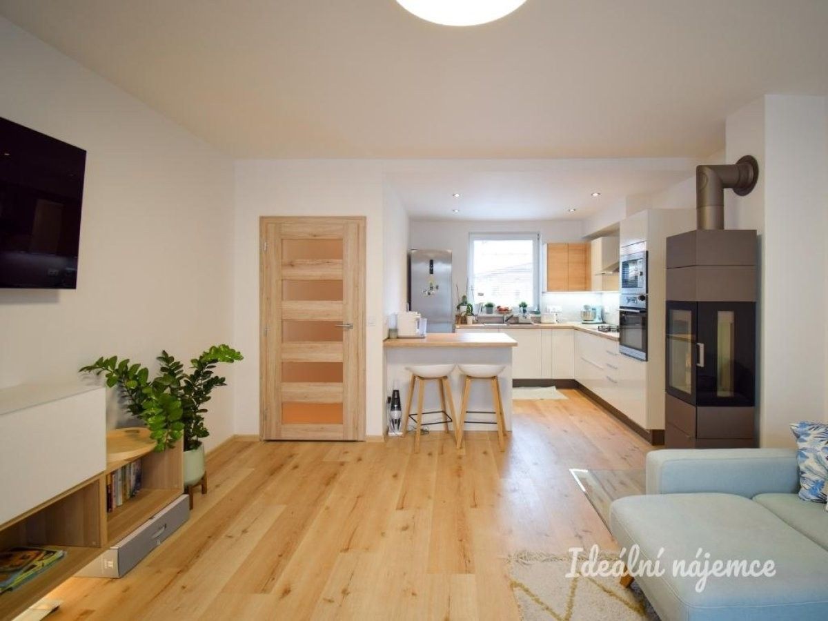 Prodej rodinný dům - Na Vyhlídce, Moravany, 107 m²