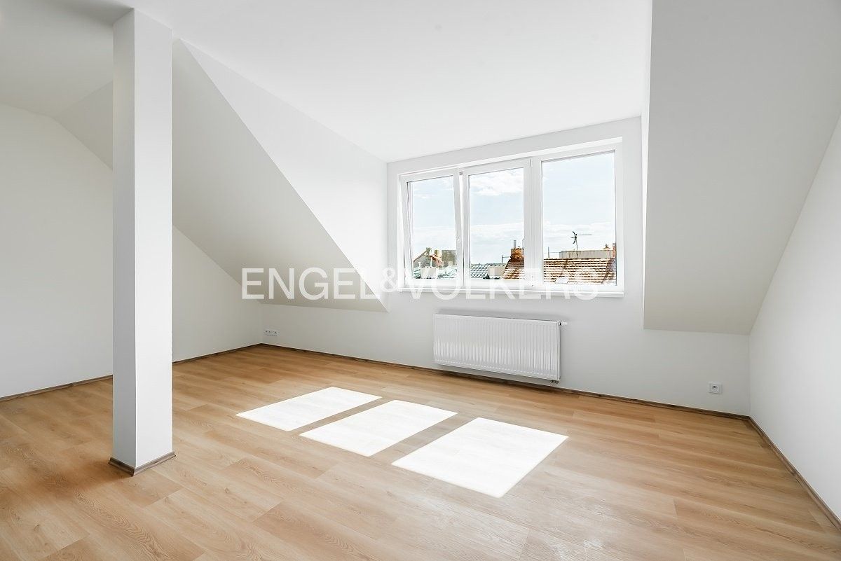 2+kk, Vosmíkových 832, Praha Libeň, 65 m² - 1