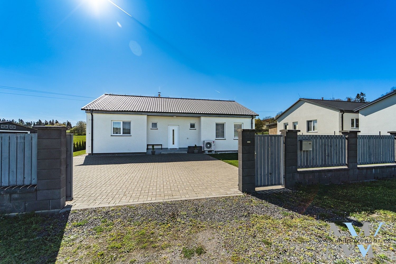 Rodinné domy, Zalužany, okres Příbram, Středočeský kraj, 106 m² - 1