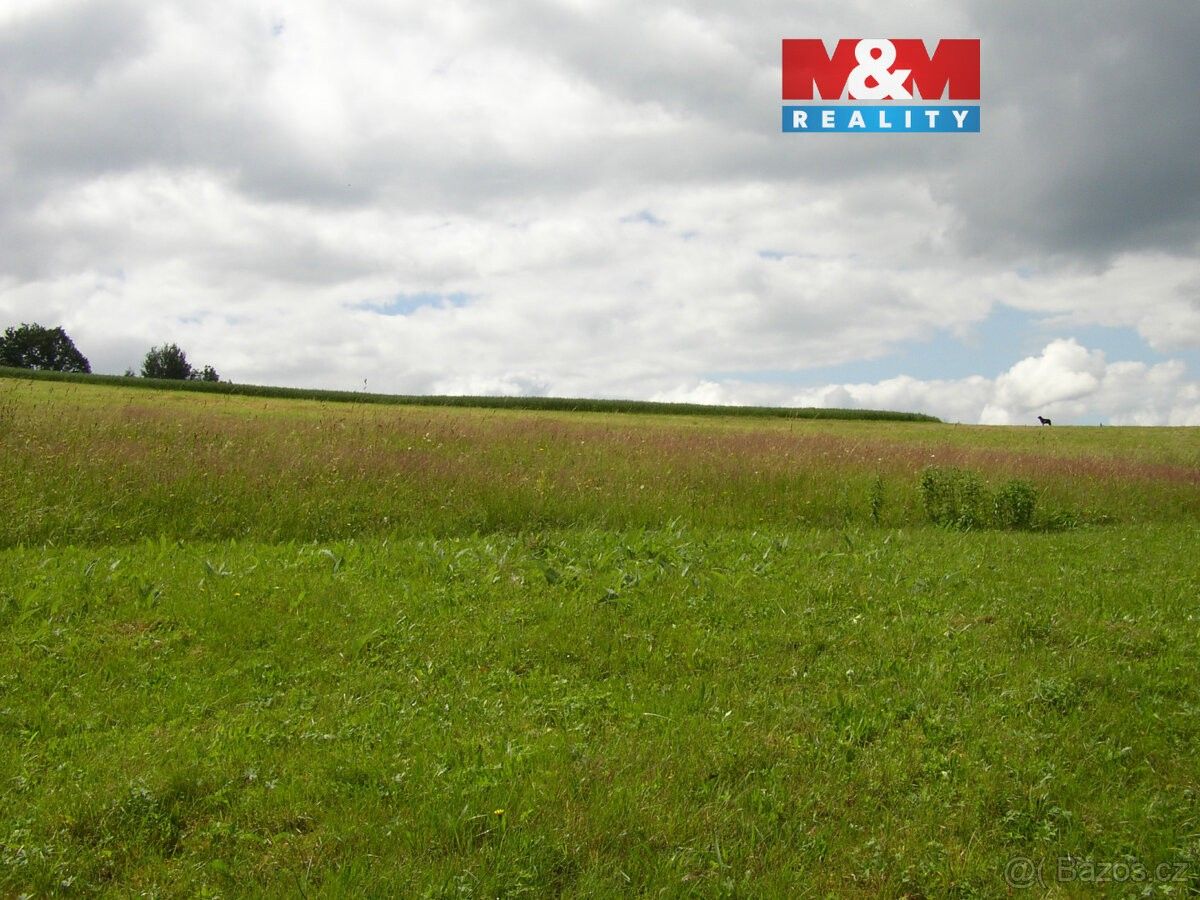 Zahrady, Benecko, 512 37