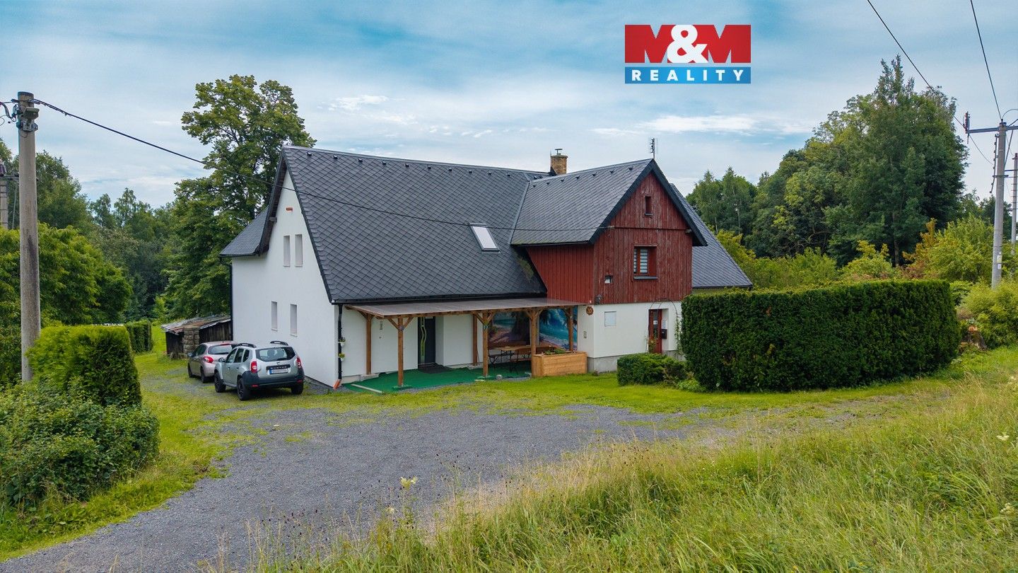 Rodinné domy, Pěnčín, 323 m²