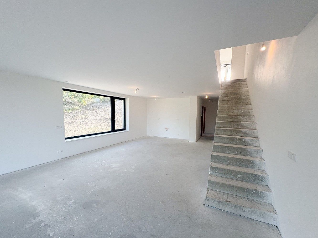 Prodej byt 5+kk - Bradlec, okres Mladá Boleslav, Středočeský kraj, 176 m² - 1