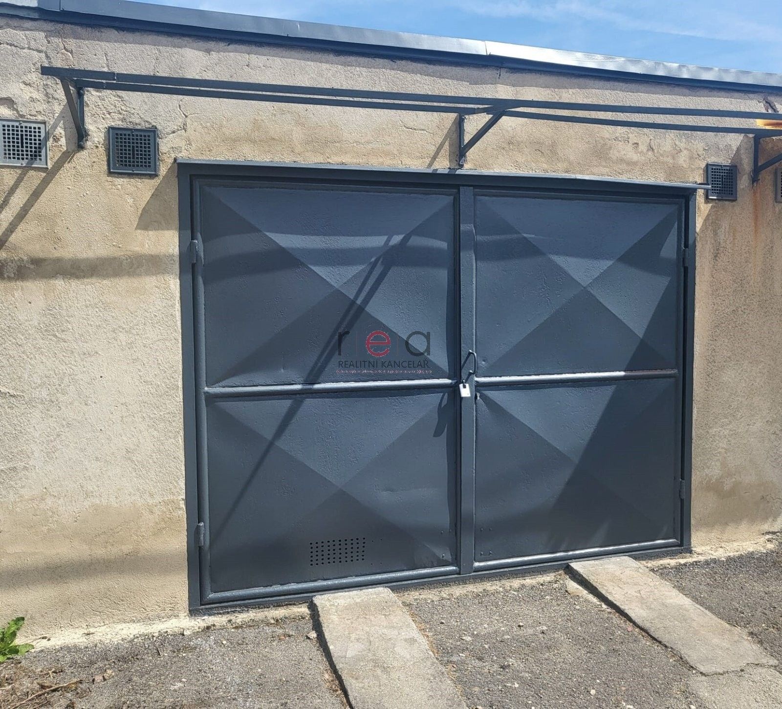 Prodej garáž - Nový Bor, 24 m²