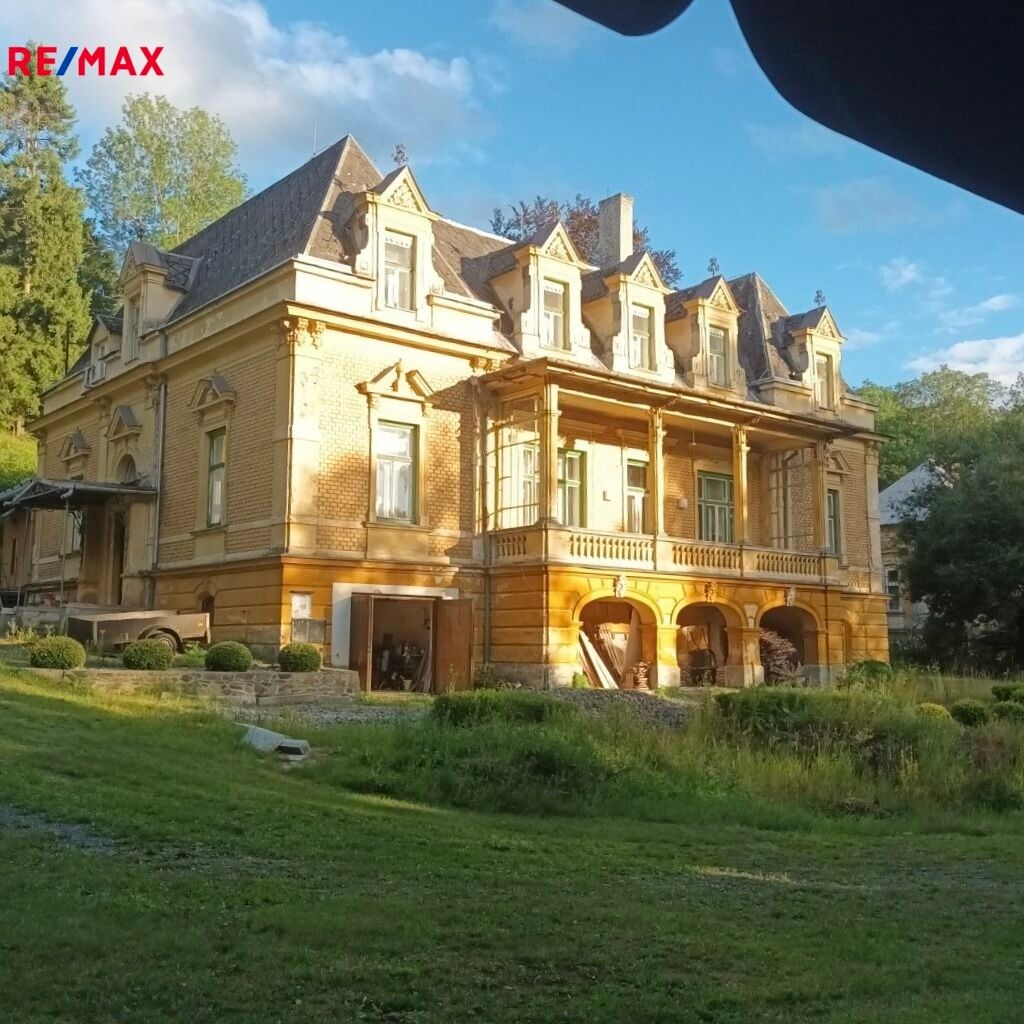 Vily, Nádražní, Domašov nad Bystřicí, 640 m²