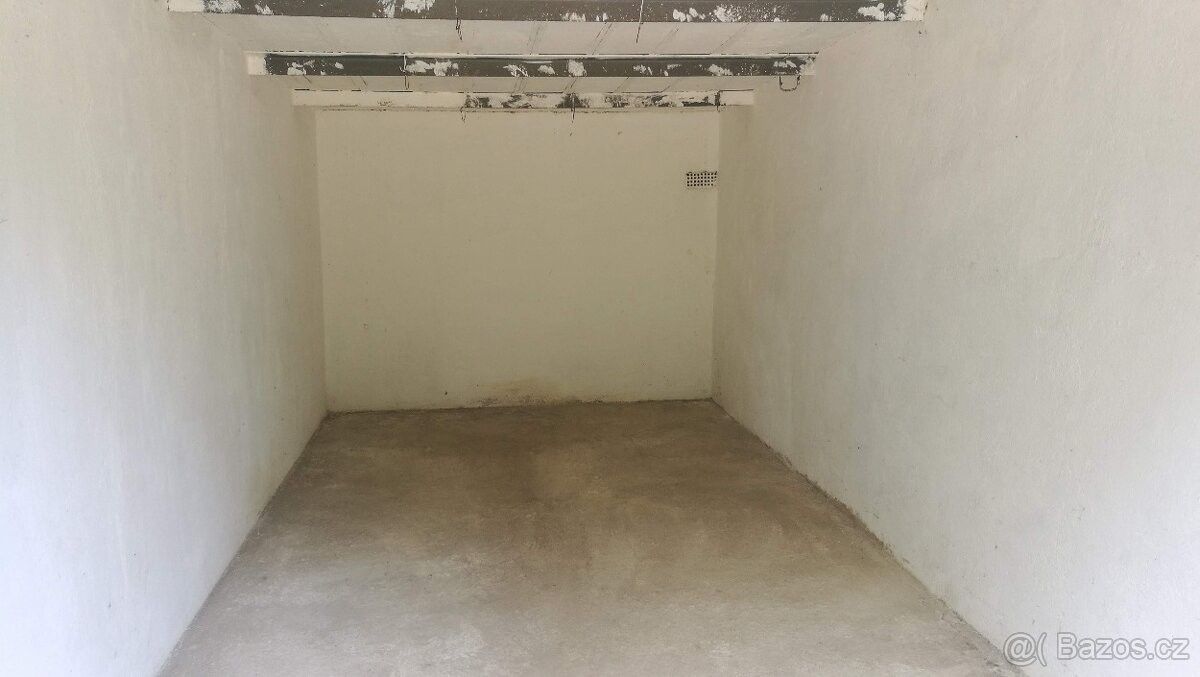 Pronájem garáž - České Budějovice, 370 01