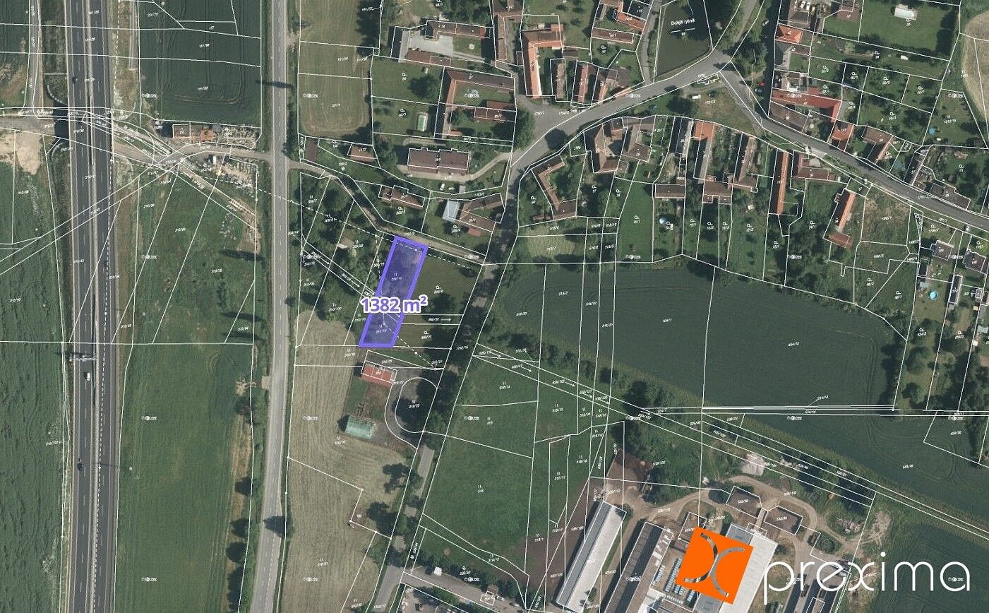 Zahrada, 1 382 m²