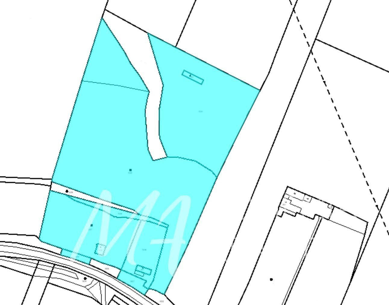 Výrobní prostory · 31 998 m² · náměstí Míru, Mělník - 3