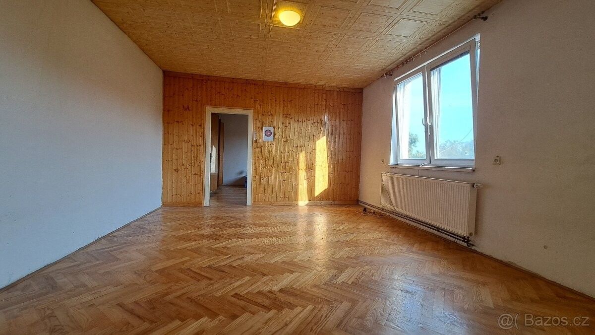 Byty, Veselí nad Moravou, 698 01 - 1