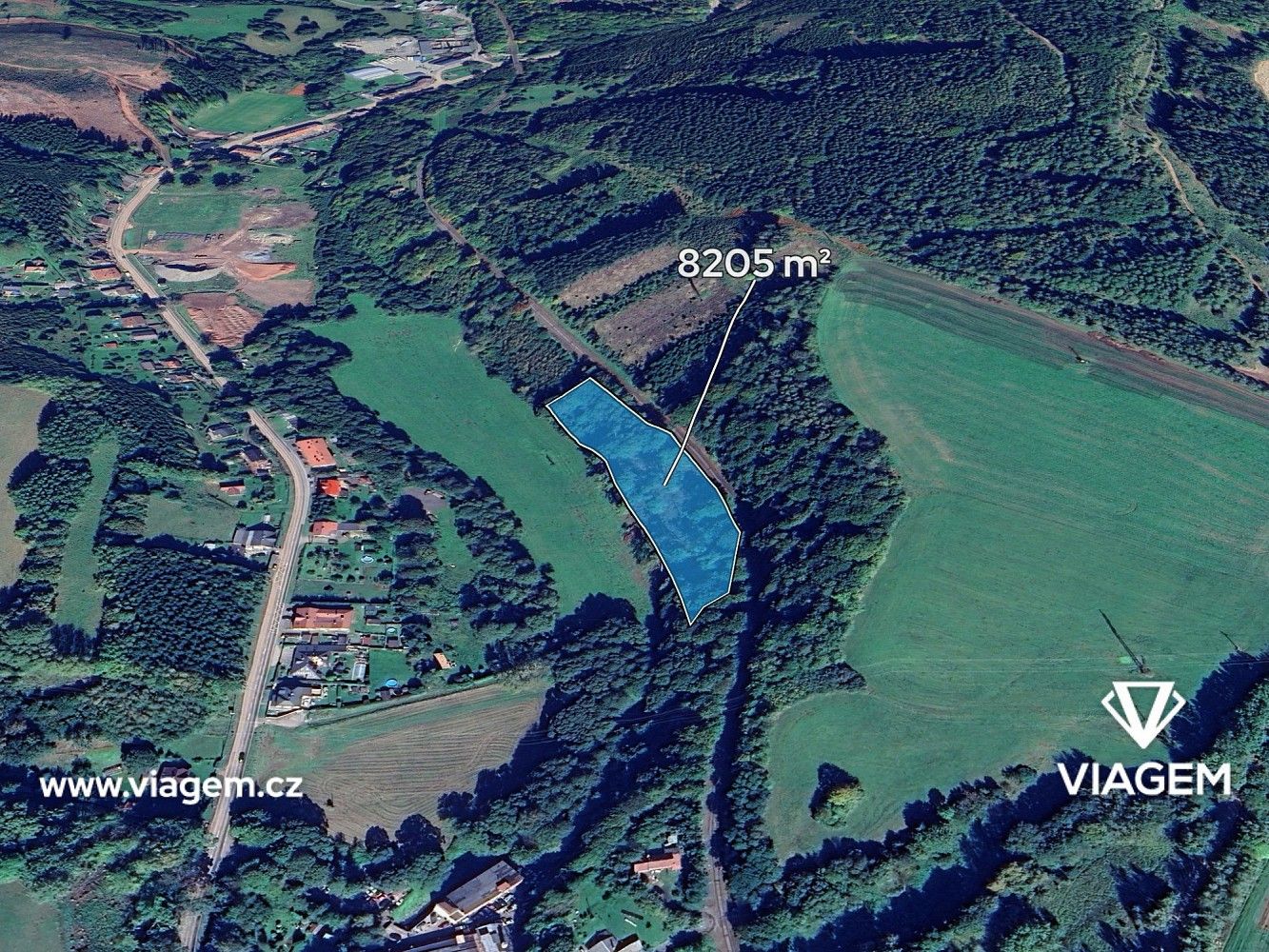 Les, 5 014 m²